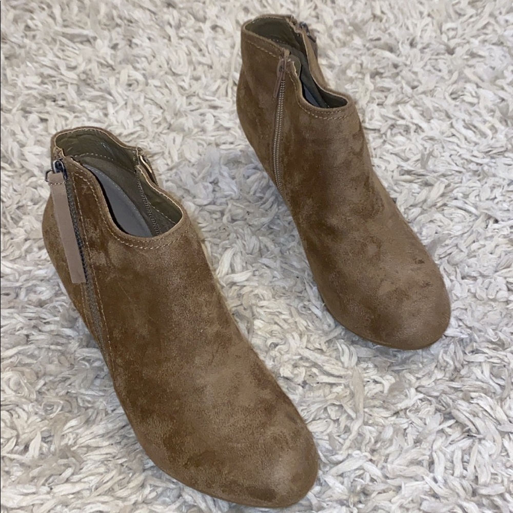 Tan bootie